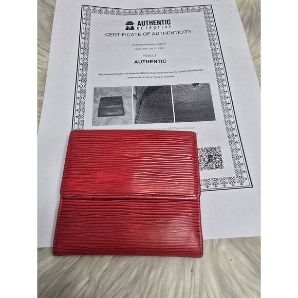 Authenticated Louis Vuitton Red Epi Wallet - Picture 1 of 11